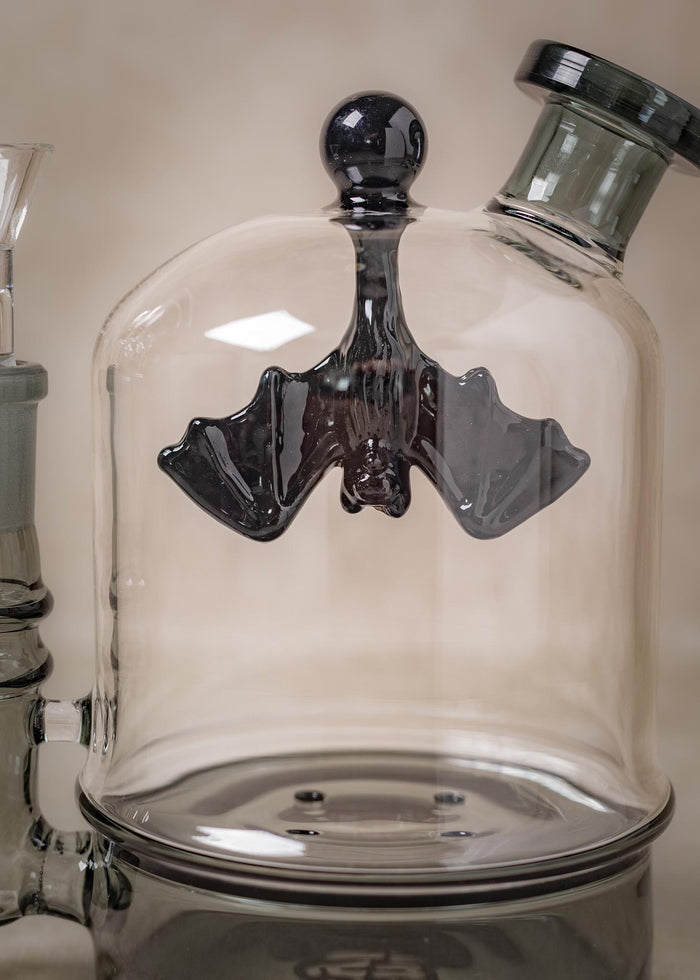 BAT CLOCHE BONG