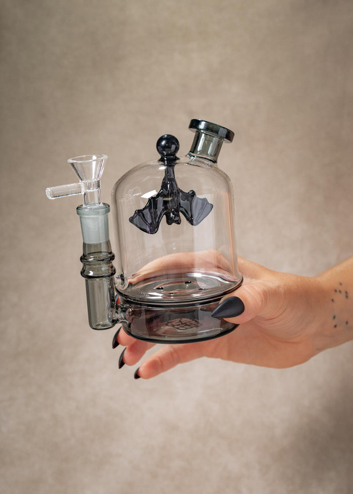 BAT CLOCHE BONG