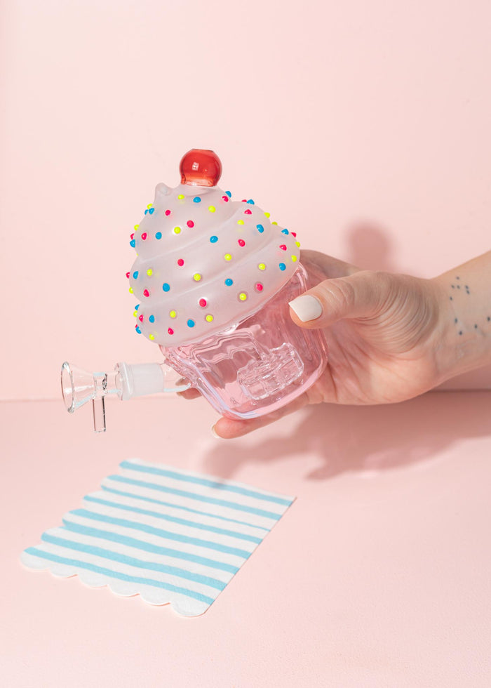 CUPCAKE BONG
