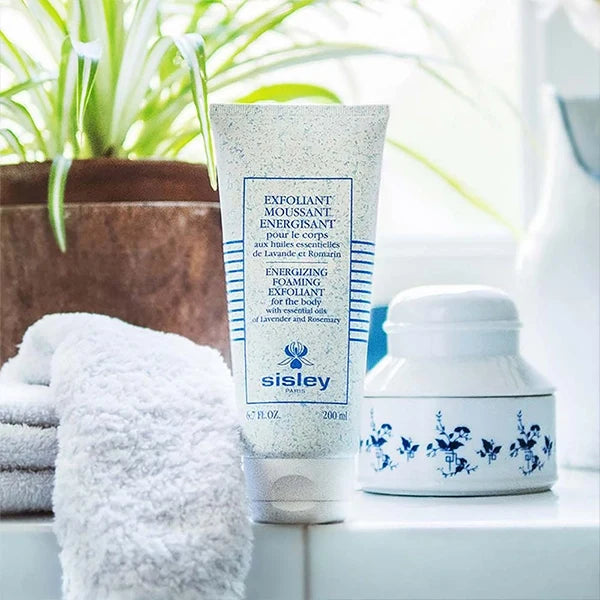 Sisley Energizing Foaming Exfoliant
