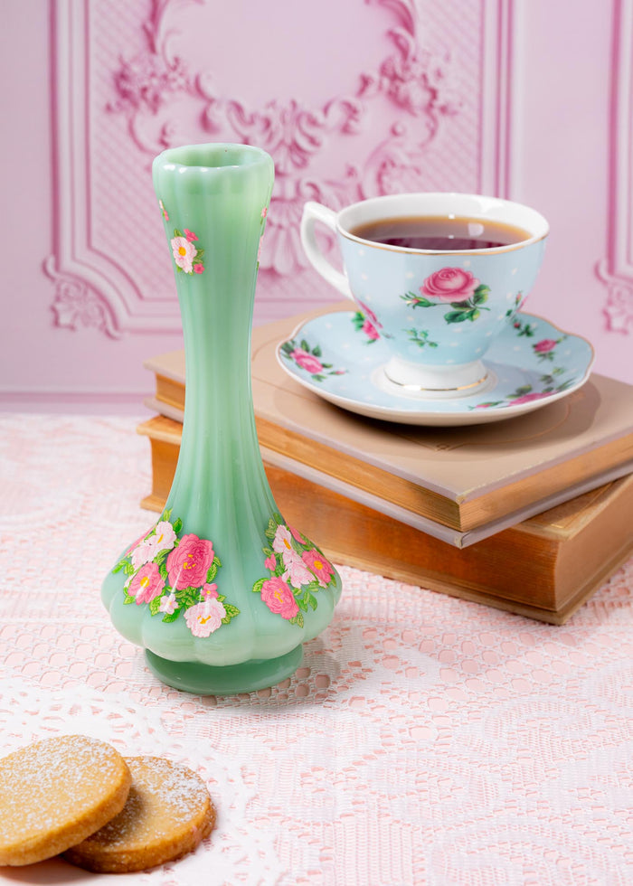 JADE FLORAL VASE BONG