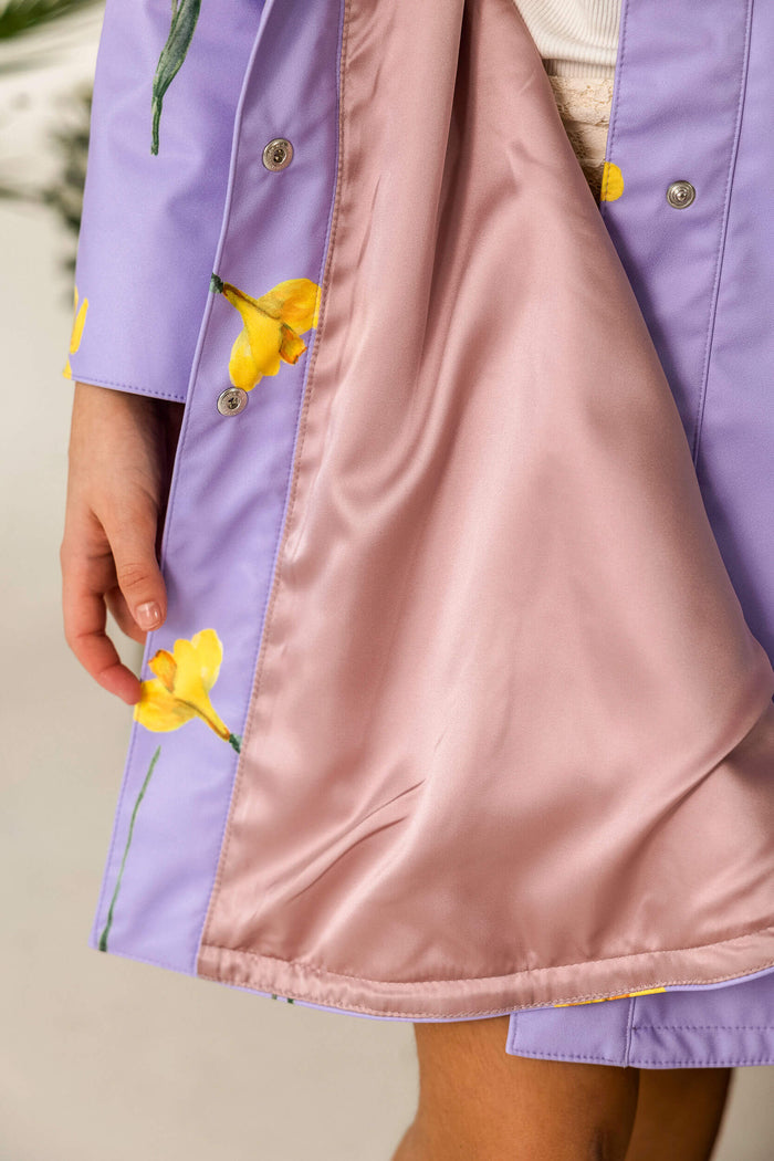 Pastel purple waterproof coat for girls with soft pink lining