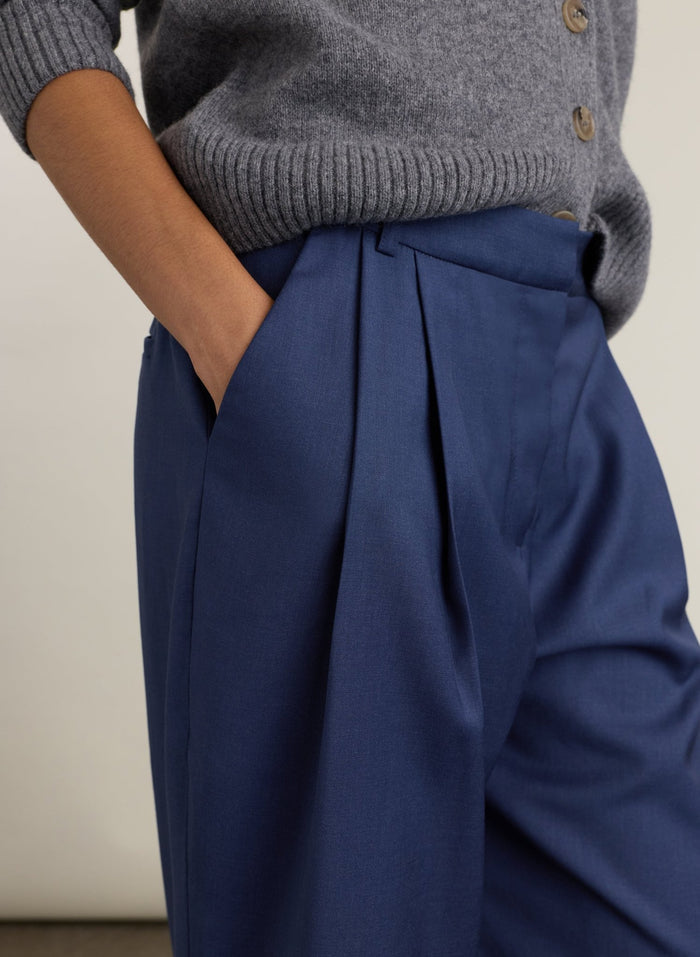 Mika Cool Wool Wide Leg Trousers - French Navy Baukjen