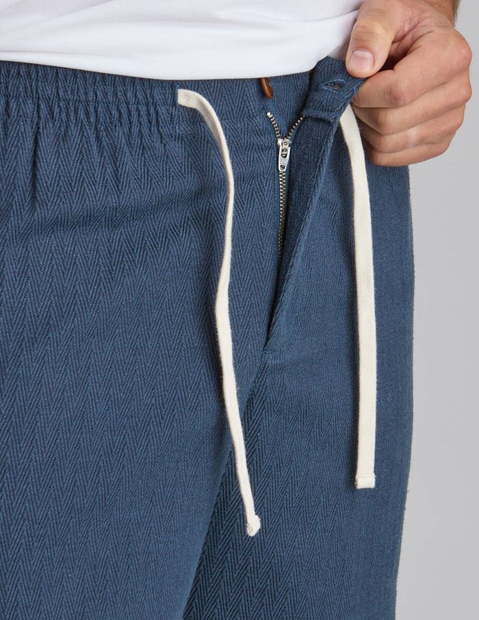 Sharehouse Shorts - Weekend Tally Navy (The Ditch Plains)