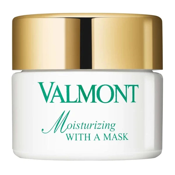 Moisturizing with a mask