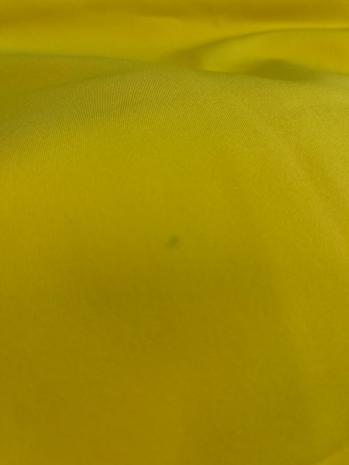 'Yellow Sun' coat in size S tall (with imperfection)